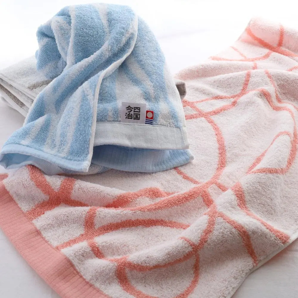 林タオル ボリュームと軽さにこだわったフェイスタオル リーフ柄 34×80cm 今治タオル 1枚 軽い 厚手 綿100%  家庭用 日本製