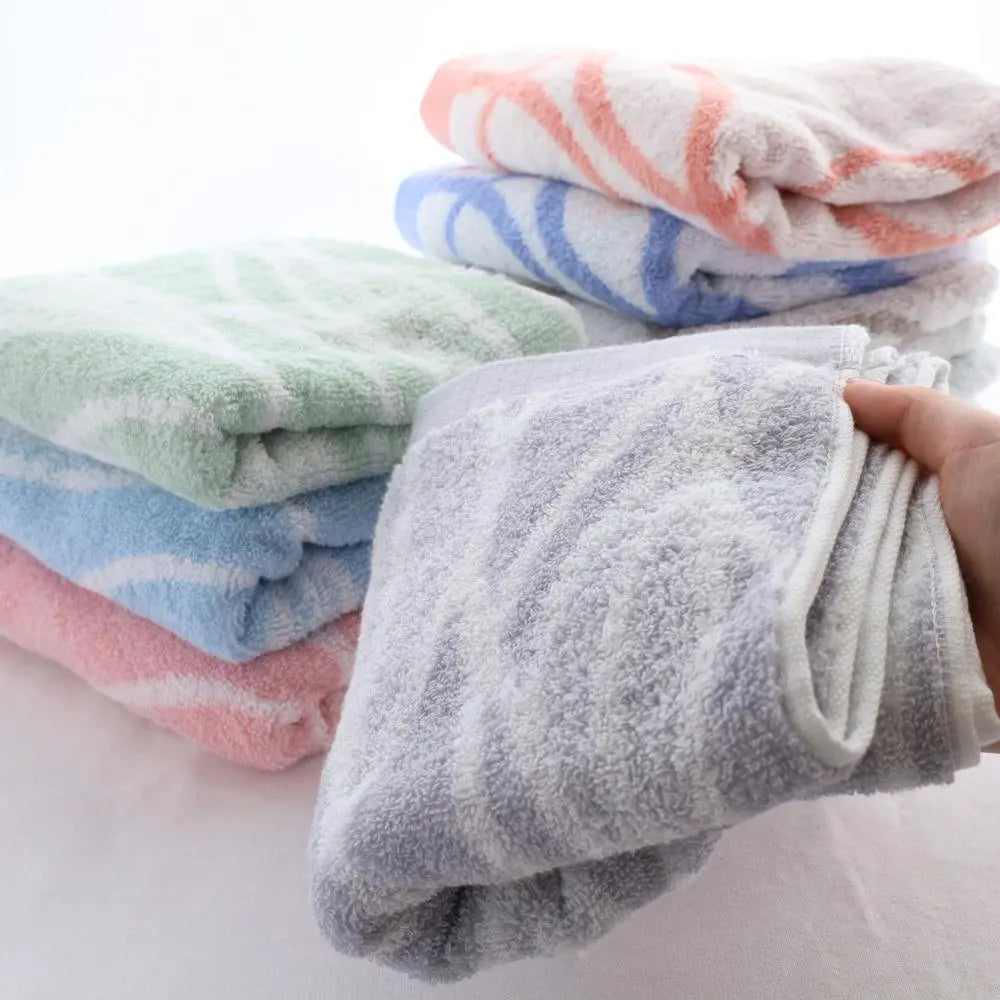 林タオル ボリュームと軽さにこだわったフェイスタオル リーフ柄 34×80cm 今治タオル 1枚 軽い 厚手 綿100%  家庭用 日本製