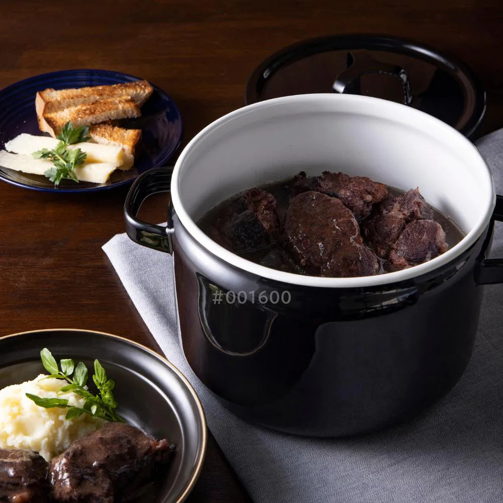 富士ホーロー 匠シリーズ キャセロール 22cm 両手鍋 深鍋 大きめ 約W29xD23.5xH18.5cm 容量5.6L 食洗機対応 ガス火対応 IH対応 鍋 琺瑯 シック