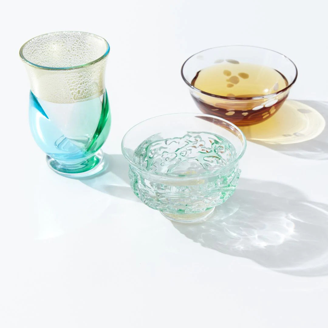 津軽びいどろ 盃 10月 秋の空 盃12ヶ月コレクション ガラス 酒器 日本酒グラス ギフト 贈り物 ハンドメイド 手作り おしゃれ 日本製