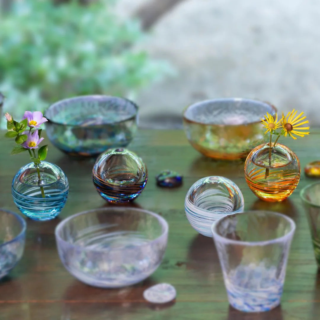 津軽びいどろ 六の色(むつのいろ) 一輪挿し 花器 花瓶 丸 小さい ガラス おしゃれ ギフト 贈り物 ハンドメイド 手作り 日本製