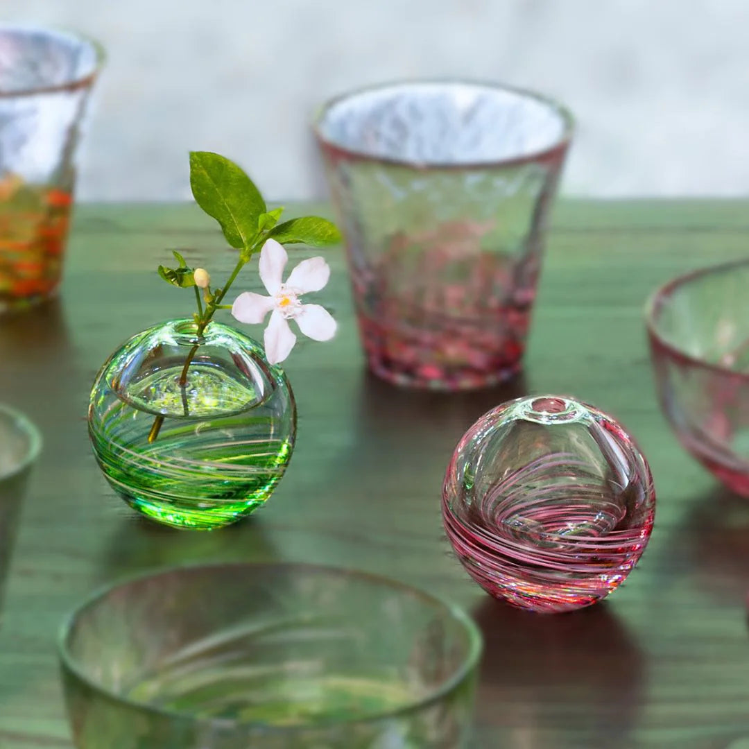 津軽びいどろ 六の色(むつのいろ) 一輪挿し 花器 花瓶 丸 小さい ガラス おしゃれ ギフト 贈り物 ハンドメイド 手作り 日本製