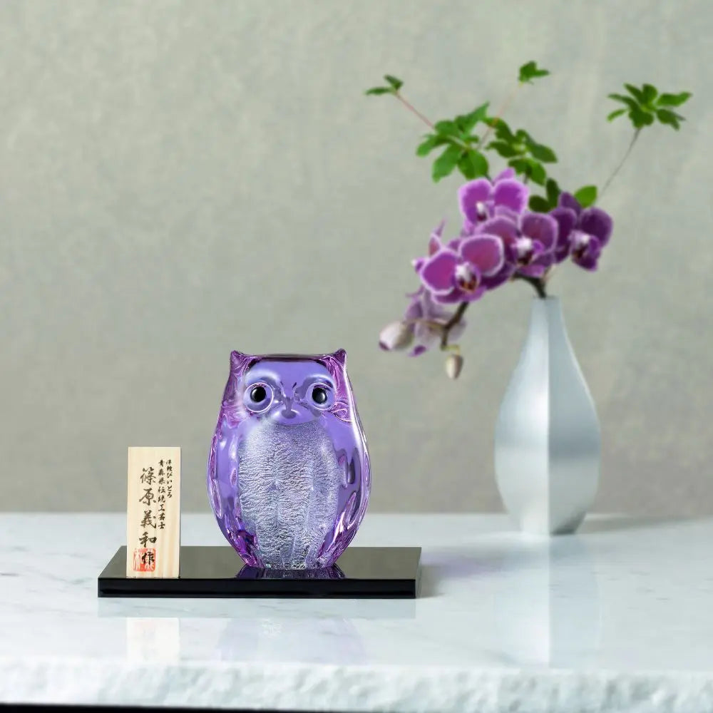 アデリア 津軽びいどろ 親ふくろう 子ふくろう 紫苑 木台 木札付き 鳥 置物 紫 ガラス細工 ハンドメイド 縁起物 オーナメント ギフト 日本製