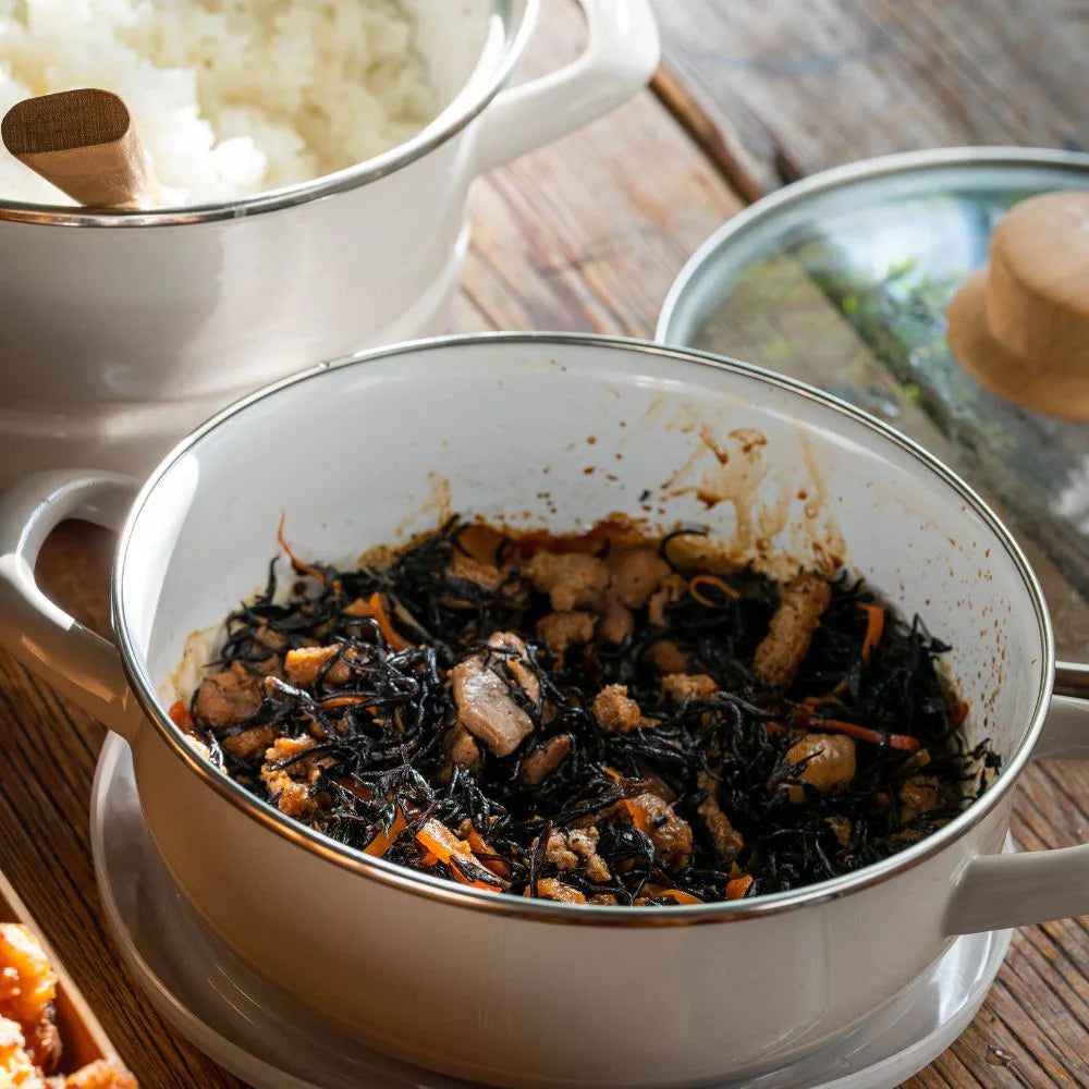 富士ホーロー マルチホーロー鍋 ハットポット 蒸し器付き 18cm 5点セット 両手 揚げ物 炊飯 オーブン IH ガス火対応 そのまま保存 琺瑯