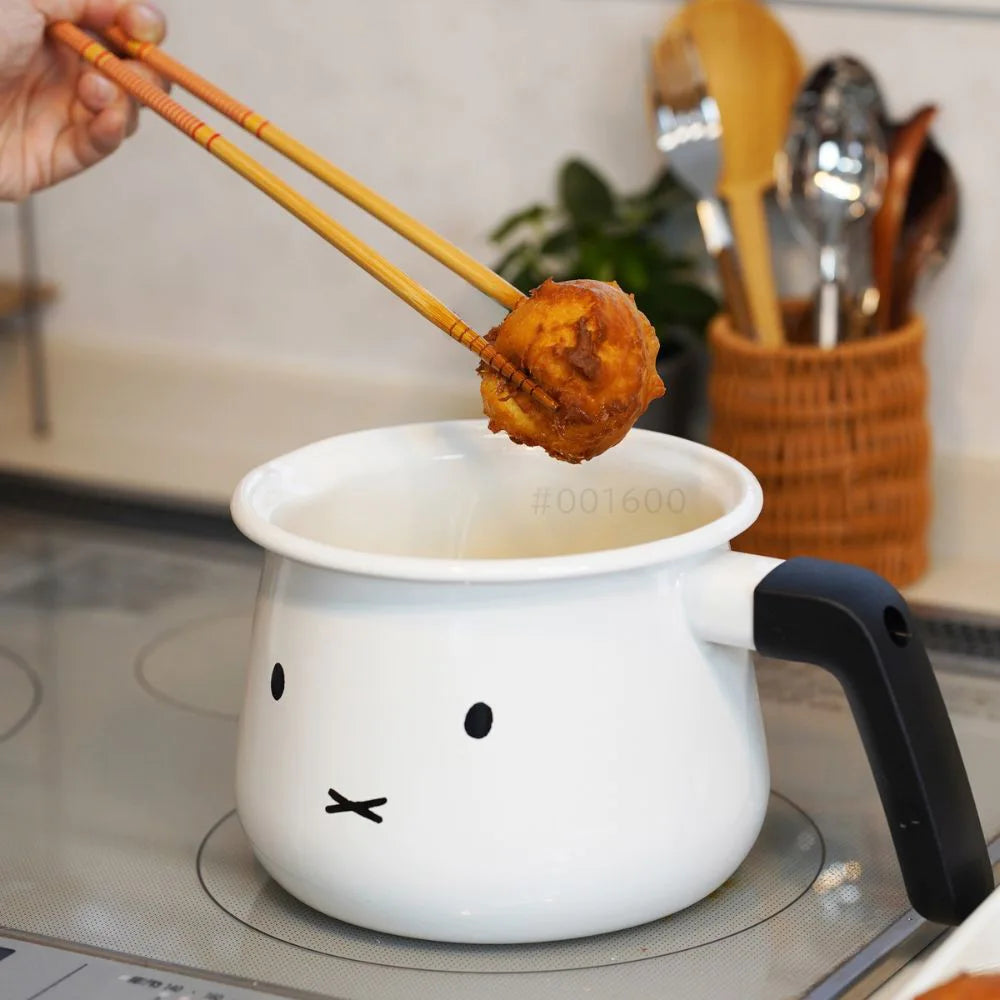 富士ホーロー ミッフィー ボリス マルチポット 16㎝ (2.2L) 片手鍋 フタ付 注ぎ口付 ホーロー鍋 炊飯 揚げ物 調理器具 シンプル おしゃれ 琺瑯