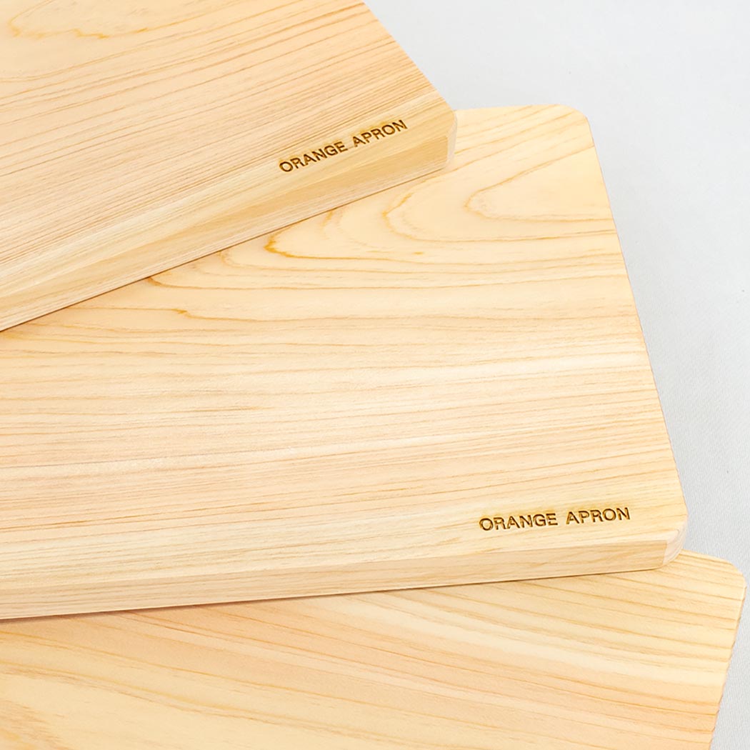 ORANGE APRON 尾鷲ヒノキ 木製まな板 35x20x1.6cm